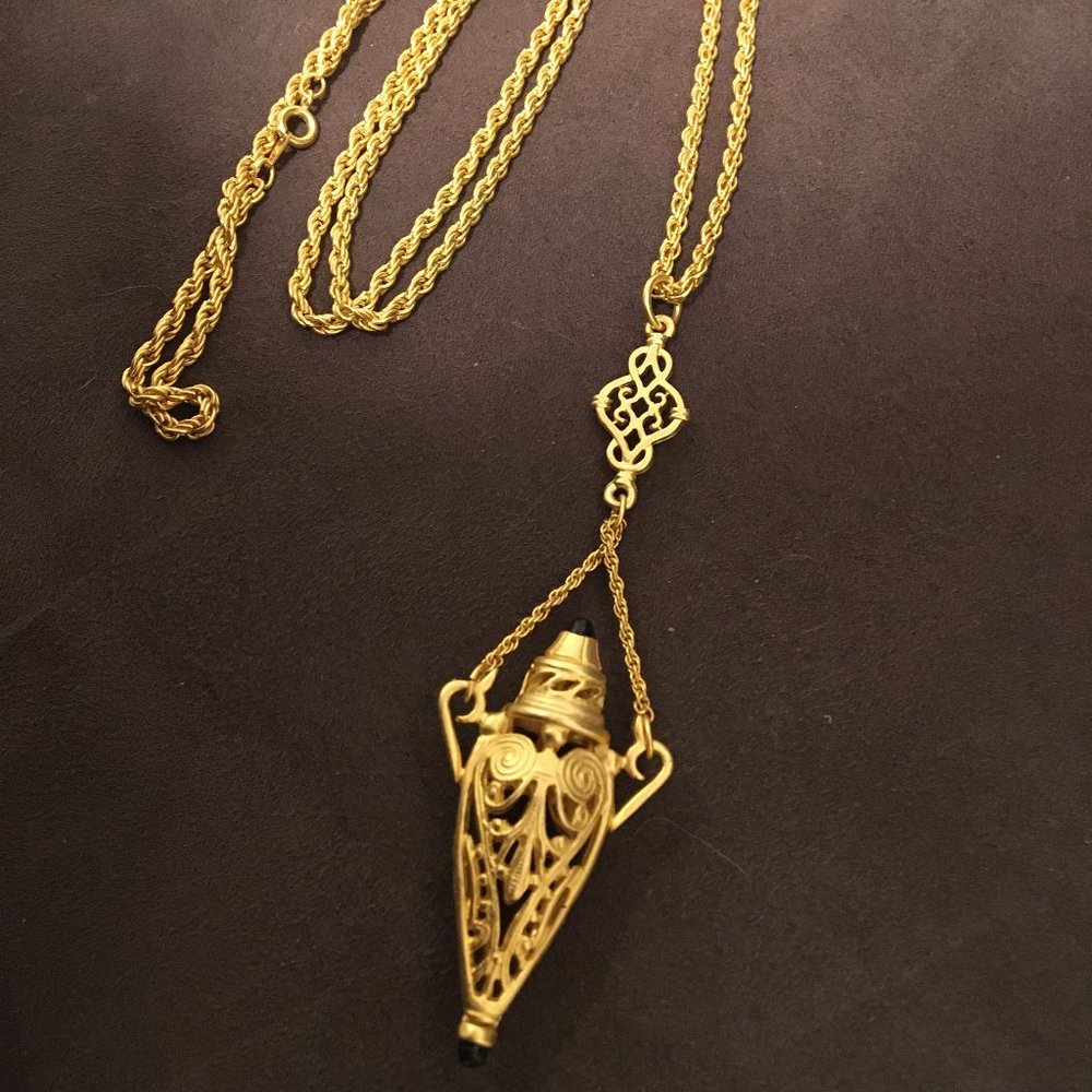 Vintage Pendant &  Necklace Urn Ornate Open Work Gold Women's Jewelry 1980's - Picture 2 of 10